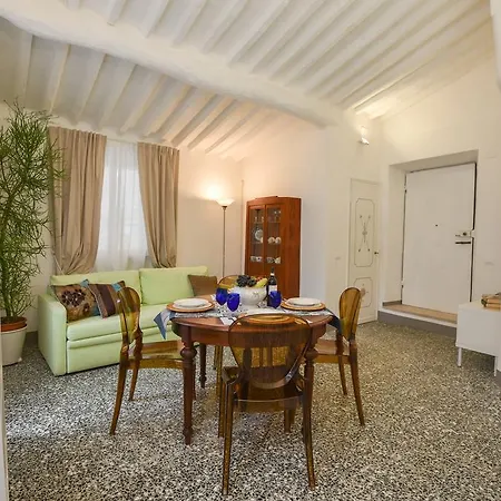 Dreaming Leonardo Lucca